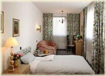 Tiptop Hotel Am Schoenen Brunnen Nuremberg Exterior photo