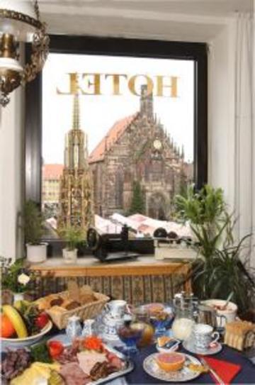 Tiptop Hotel Am Schoenen Brunnen Nuremberg Restaurant photo